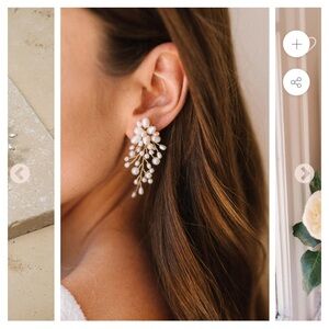 Untamed Petals Moore pearl earrings, Gold